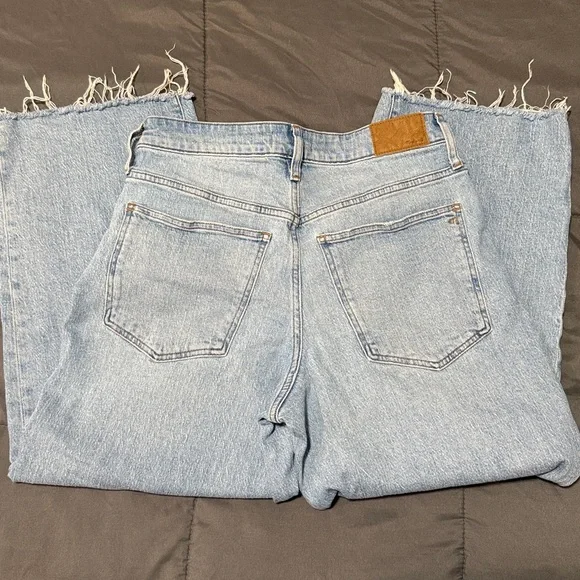 Like New Madewell Curvy Perfect Vintage Wide Leg Crop Jean - Picture 5 of 5